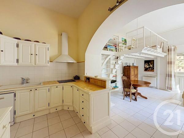 Appartement F2 à vendre  2 pièces - 56,63 m 2   HYERES  - 83