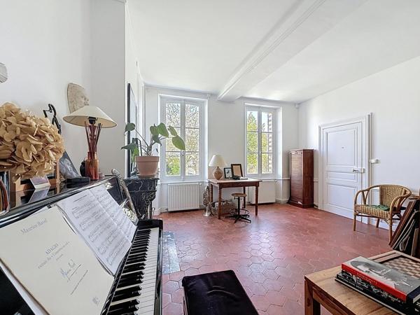 Maison de charme 4 pièces, avec dépendance et grange