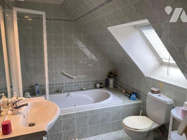 Maison à vendre à Plouha (22580) en Côtes d'Armor (22)

A Proximité du centre ville, cette ma...