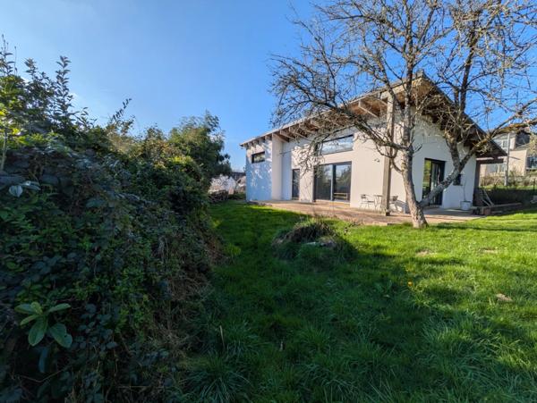 LANGOËLAN BELLE MAISON MODERNE DE PLAIN PIED DE 106M² ENVION 3 PIECES PARCELLE DE 1125m² ENVIRON