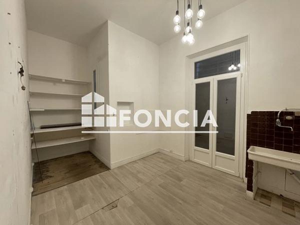 Location Local commercial 1 pièce 28 m² - 23 RUE THIERS Grenoble 38000