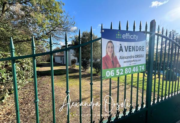 Maison 9 pièces - 264 m²