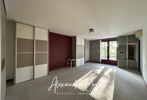 Maison 9 pièces - 264 m²