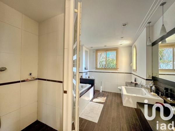 Maison à vendre 10 pièces 313 m² Mougins
