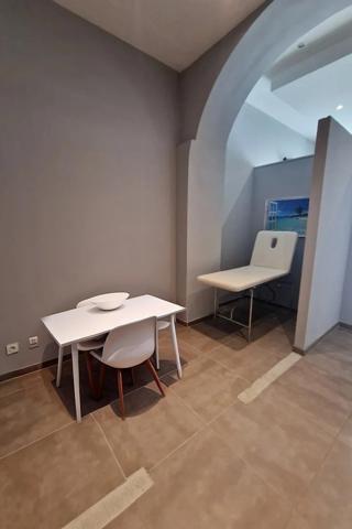 Local/bureau Commerce à louer PIETRANERA (20)