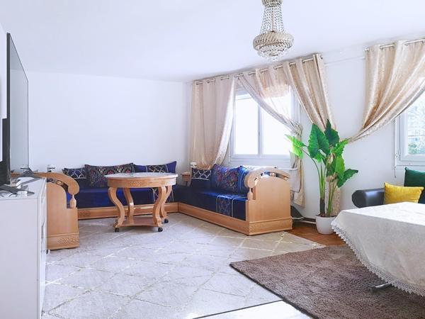 Grand T4 avec 2 balcons & garage – Métro à 3 min