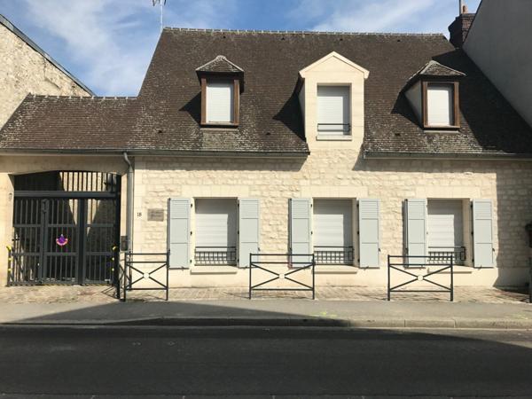 Appartement à louer    1 pièce • 25,20 m2 Compiègne