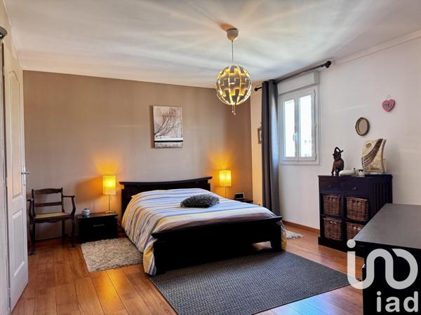 Maison de ville 4 pièces de 131 m² à Mantes-la-Jolie (78200)