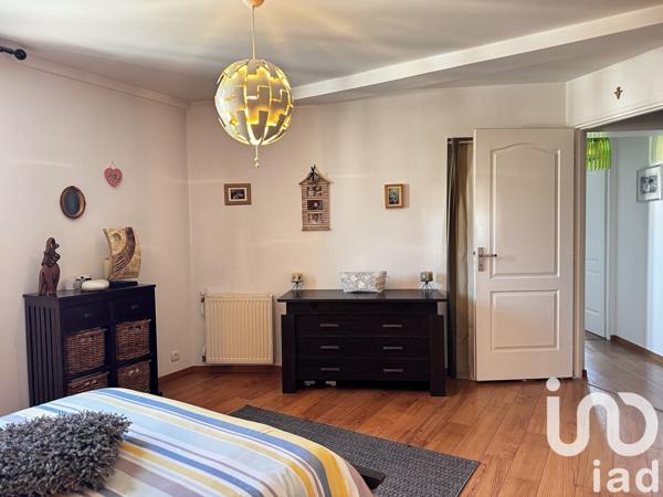 Maison de ville 4 pièces de 131 m² à Mantes-la-Jolie (78200)