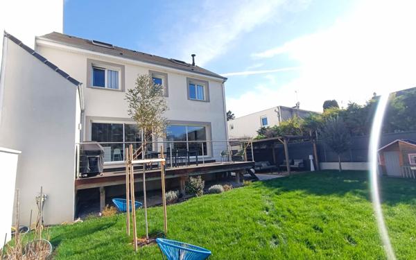 Maison à vendre    5 pièces • 160 m2 Créteil