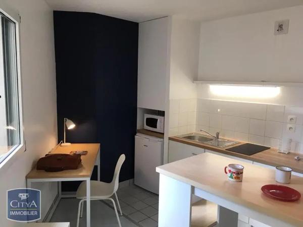 Appartement à louer 1 pièce 26.12m² Nantes (44100)