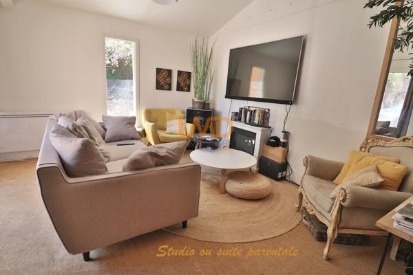 Saint Maximin: maison T5 + studio + dépendance
