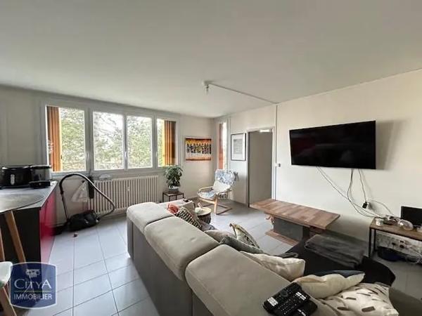 Appartement à louer 2 pièces 59m²
