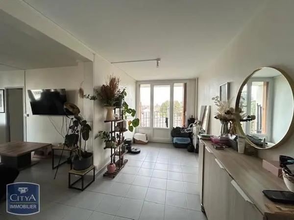 Appartement à louer 2 pièces 59m²
