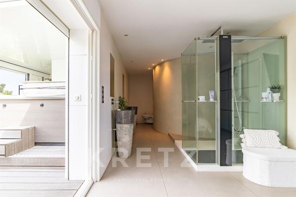 Appartement avec terrasse vue mer