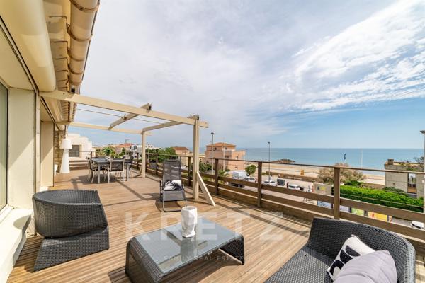Appartement avec terrasse vue mer