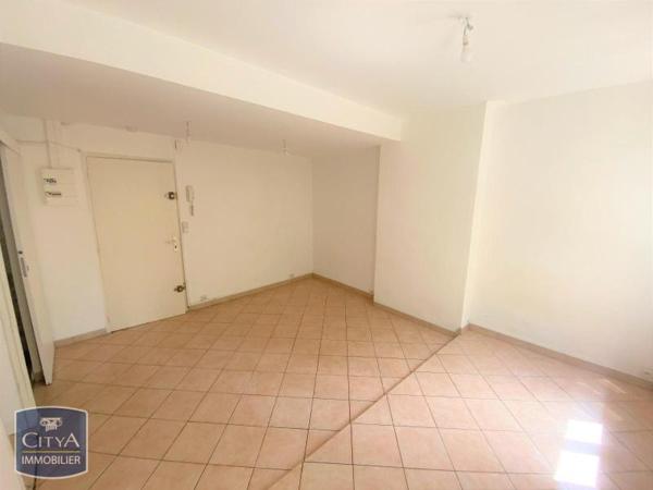 Location appartement Marseille (13000) 1 pièce 24m²