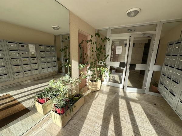 À vendre – T2 avec stationnement et cave – Rouen