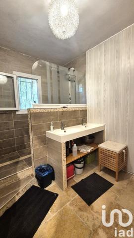 Maison 7 pièces de 226 m² à Lédenon (30210)