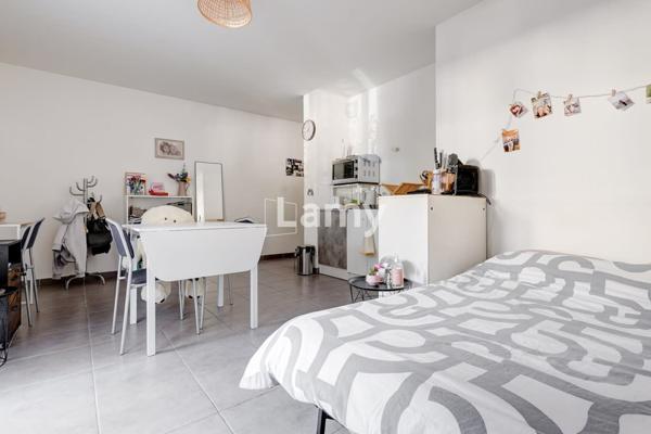 Saint tronc studio avec terrasse, parking et piscine