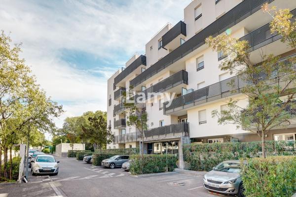 Saint tronc studio avec terrasse, parking et piscine