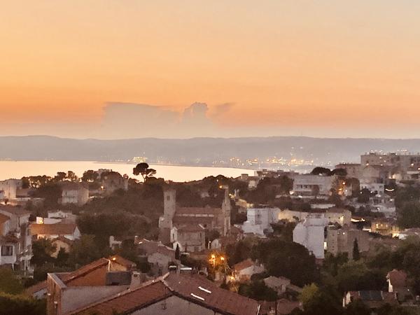 Marseille (13007) VENTE APPARTEMENT/ PARKING 75 M2 TYPE 3 BALCONS VUE MER NOTRE DAME RUE CELINA 13007 MARSEILLE