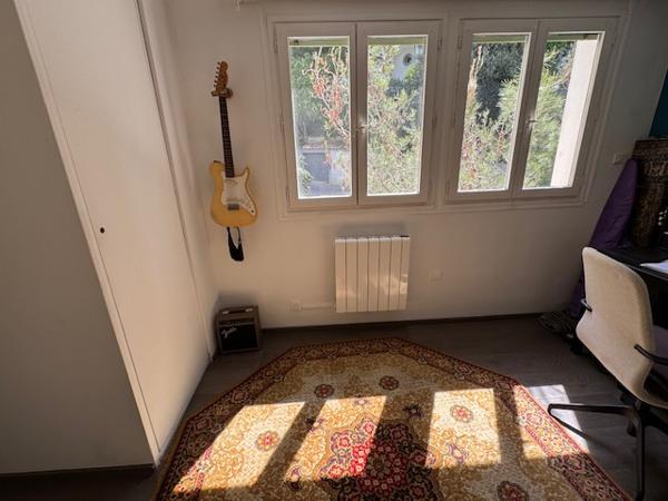 Marseille (13007) VENTE APPARTEMENT/ PARKING 75 M2 TYPE 3 BALCONS VUE MER NOTRE DAME RUE CELINA 13007 MARSEILLE