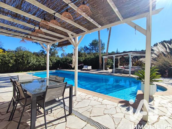 Maison à vendre 8 pièces 187 m² Roquebrune-sur-Argens