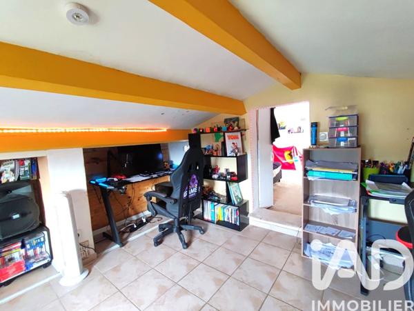 Maison à vendre 8 pièces 187 m² Roquebrune-sur-Argens