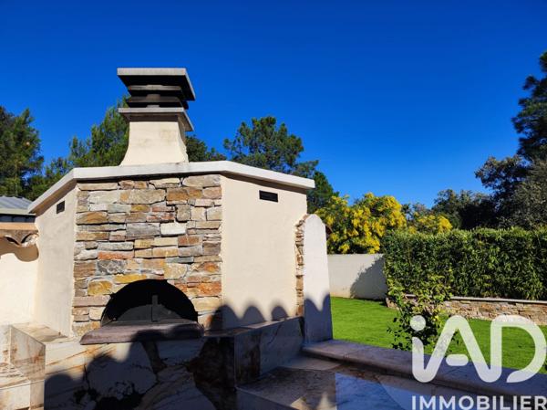 Maison à vendre 8 pièces 187 m² Roquebrune-sur-Argens