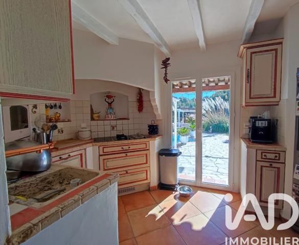 Maison à vendre 8 pièces 187 m² Roquebrune-sur-Argens