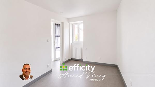 Immeuble
        
        - 240 m² Exclusivité 220 000 € *