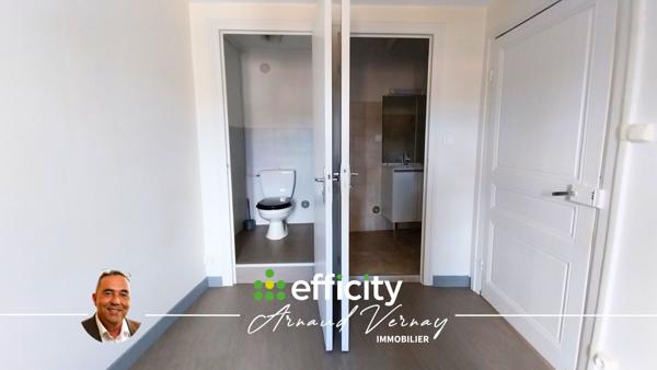 Immeuble
        
        - 240 m² Exclusivité 220 000 € *