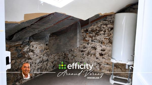 Immeuble
        
        - 240 m² Exclusivité 220 000 € *