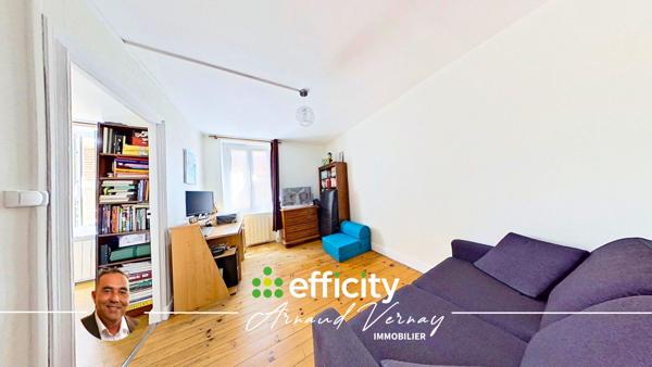 Immeuble
        
        - 240 m² Exclusivité 220 000 € *