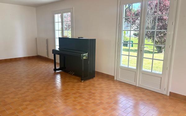 Maison à louer    4 pièces • 100,64 m2 Quiberon