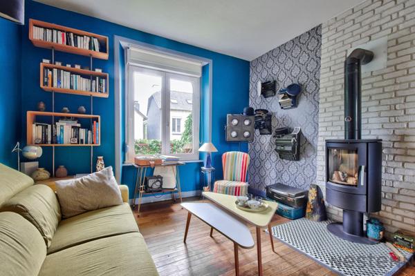 MAISON BOURGEOISE TROIS CHAMBRES SECTEUR ROBIEN PROCHE GARE SNCF
