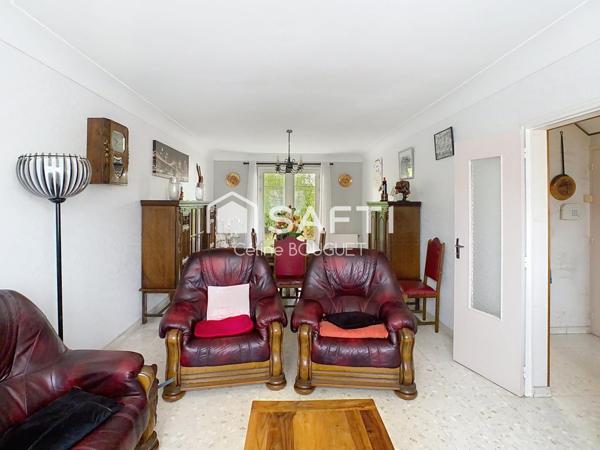 Maison R+1 avec double garage et jardin