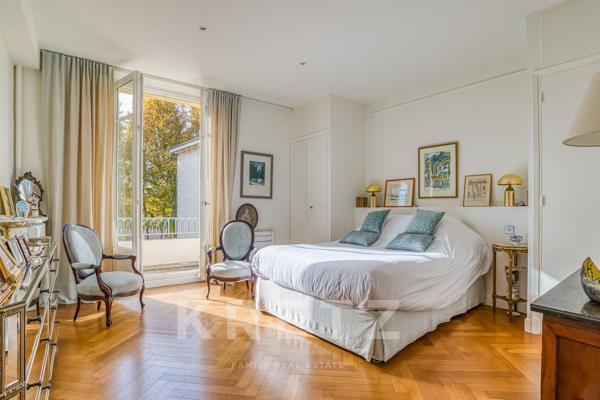 Appartement d’Exception – Résidence Classée, Ascenseur & Parking