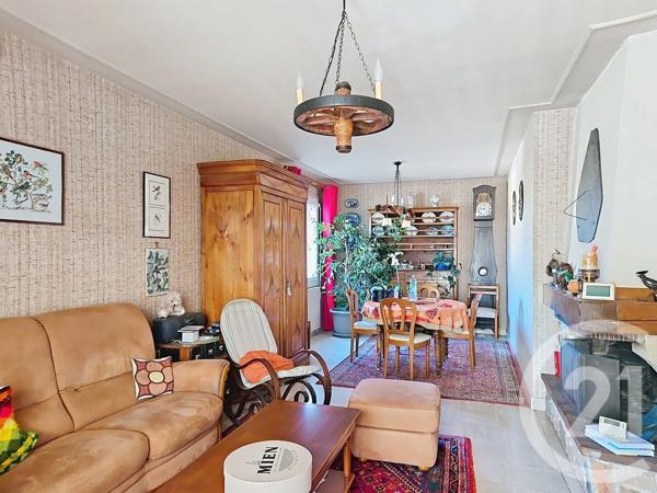 Maison à vendre  5 pièces - 161 m 2   VOUNEUIL SOUS BIARD  - 86