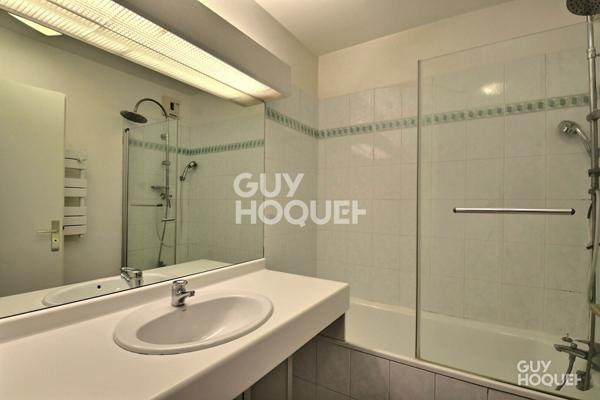 Appartement de type T1 de 38 m² avec balcon et parking, secteur La Buire, Lyon 3ème (69003)