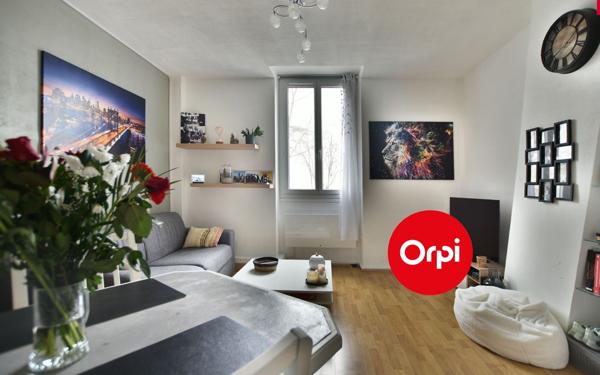 Appartement à vendre    2 pièces • 40 m2 Saint-Priest