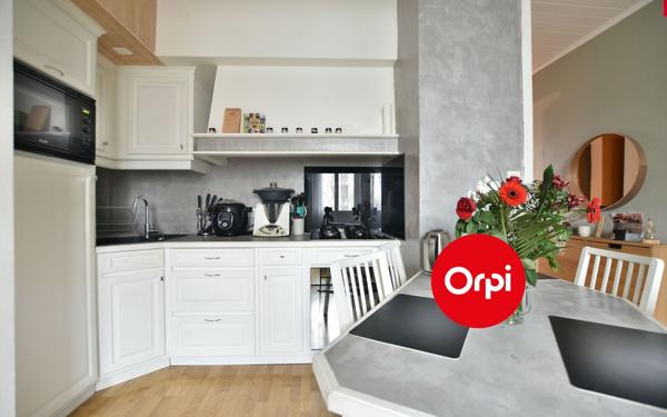 Appartement à vendre    2 pièces • 40 m2 Saint-Priest