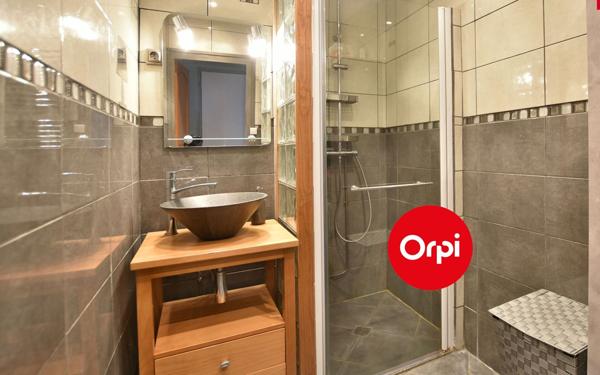 Appartement à vendre    2 pièces • 40 m2 Saint-Priest