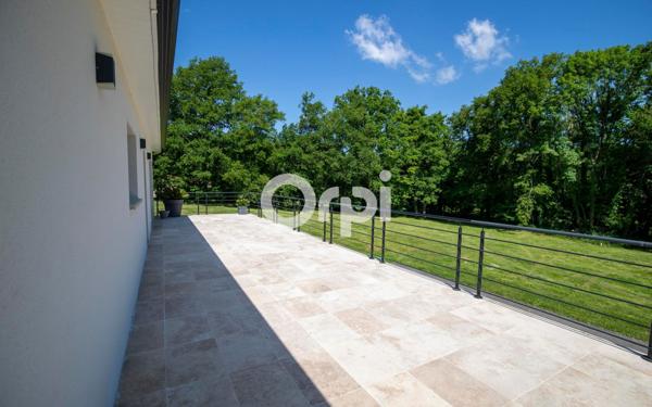 Maison à vendre    8 pièces • 263,74 m2 Condat-sur-Vienne