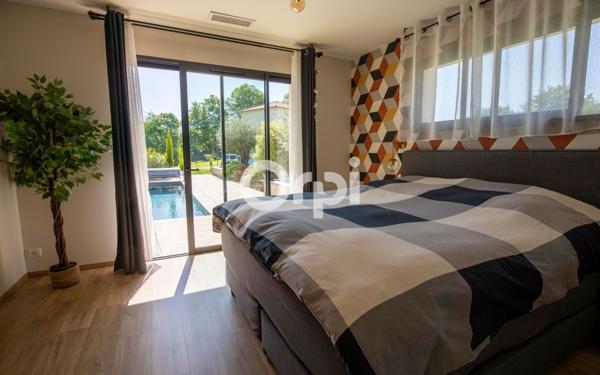 Maison à vendre    8 pièces • 263,74 m2 Condat-sur-Vienne