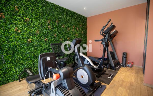 Maison à vendre    8 pièces • 263,74 m2 Condat-sur-Vienne