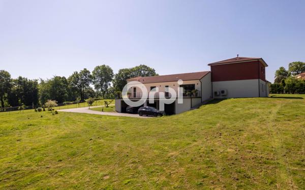 Maison à vendre    8 pièces • 263,74 m2 Condat-sur-Vienne