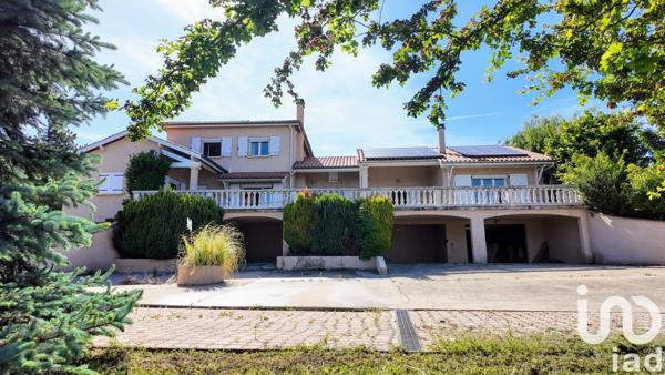 Maison à vendre 8 pièces 196 m² Saint-Chamond