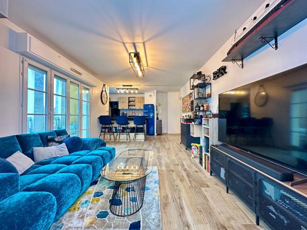 Coeur de ville - 3 pièces de 62m2 refait à neuf - loggia et parking